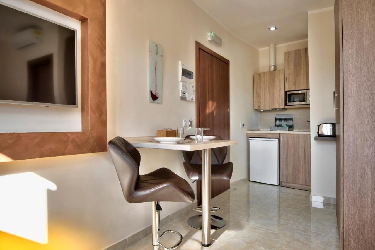 Central Suites St. Julian'S Buitenkant foto